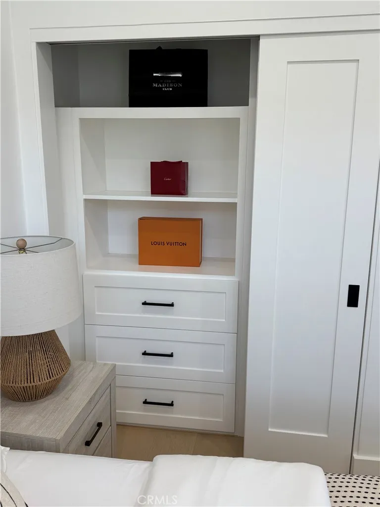 Irvine, California 92606, United States, 4 Bedrooms Bedrooms, ,4 BathroomsBathrooms,Residential,Active,80987