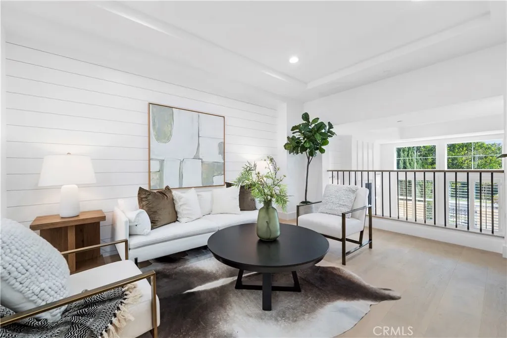 Irvine, California 92606, United States, 4 Bedrooms Bedrooms, ,4 BathroomsBathrooms,Residential,Active,80987