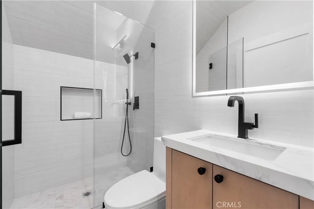 Irvine, California 92606, United States, 4 Bedrooms Bedrooms, ,4 BathroomsBathrooms,Residential,Active,80987