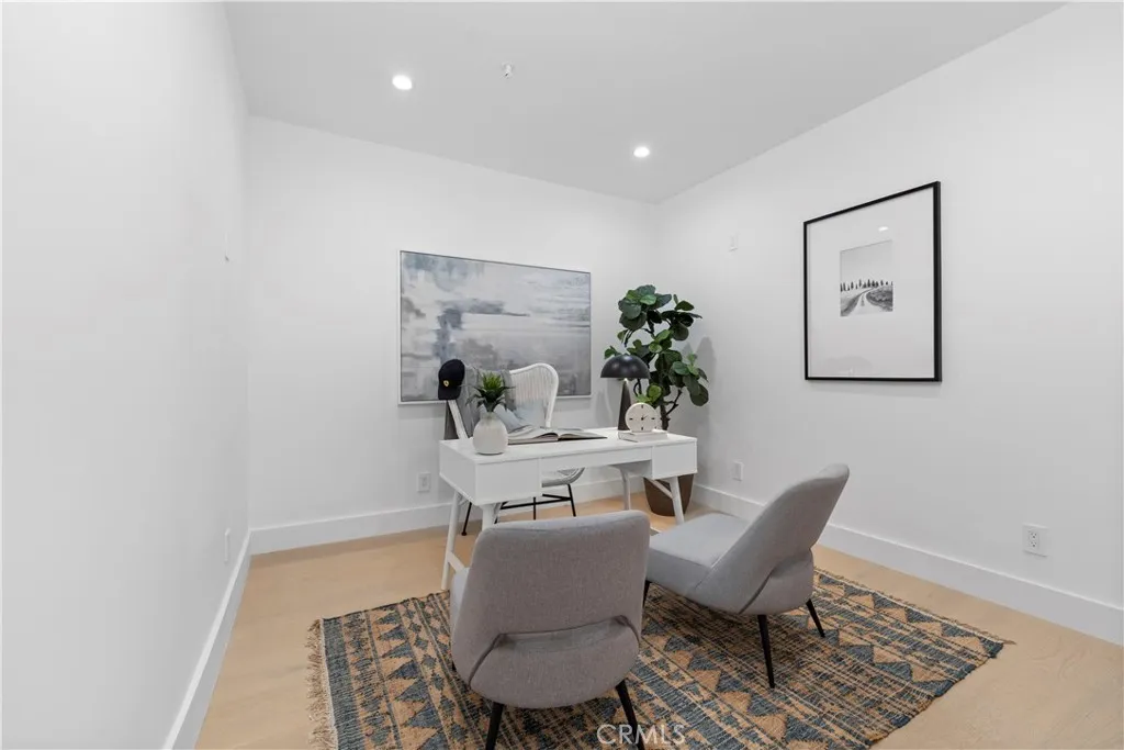 Irvine, California 92606, United States, 4 Bedrooms Bedrooms, ,4 BathroomsBathrooms,Residential,Active,80987