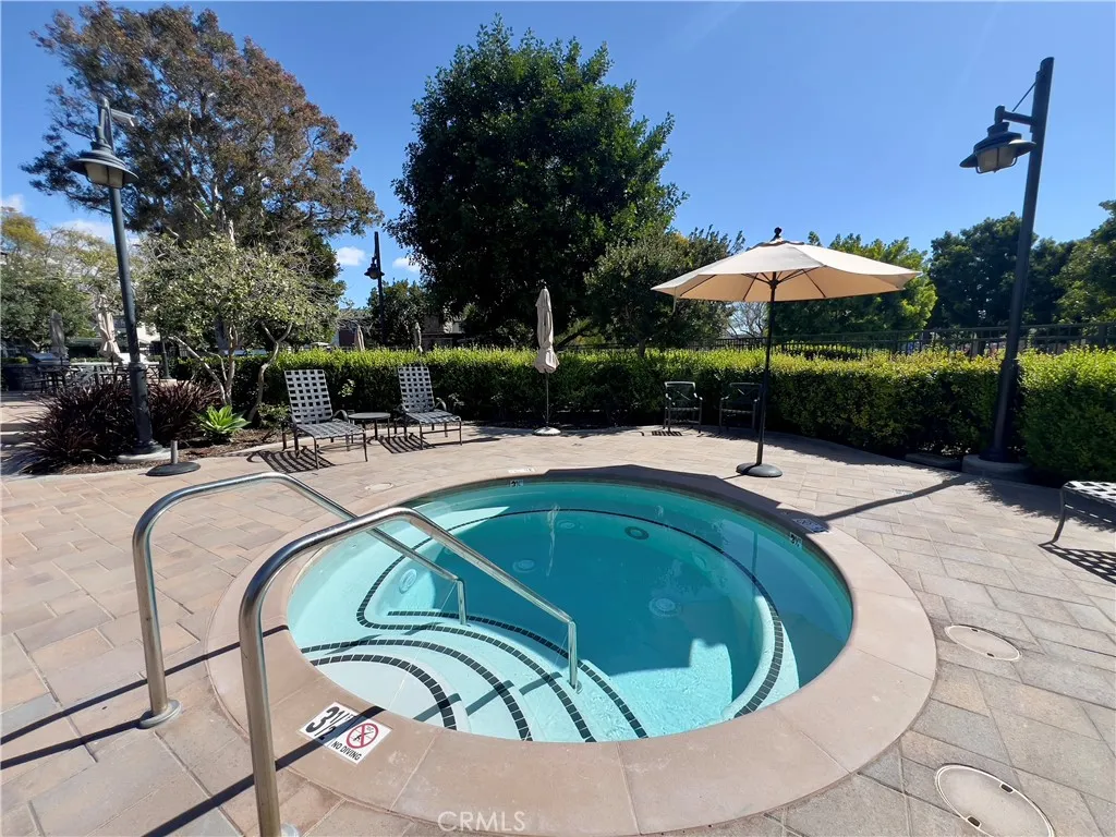 Irvine, California 92606, United States, 4 Bedrooms Bedrooms, ,4 BathroomsBathrooms,Residential,Active,80987