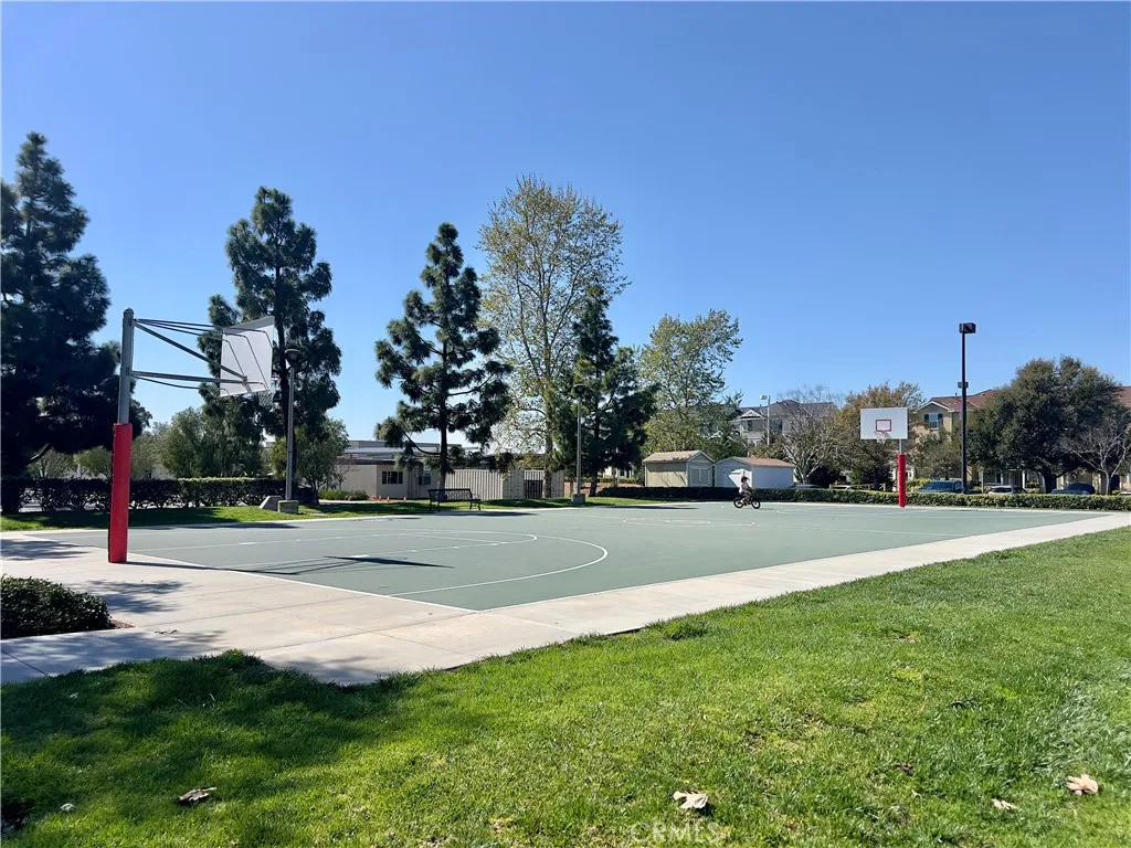 Irvine, California 92606, United States, 4 Bedrooms Bedrooms, ,4 BathroomsBathrooms,Residential,Active,80987