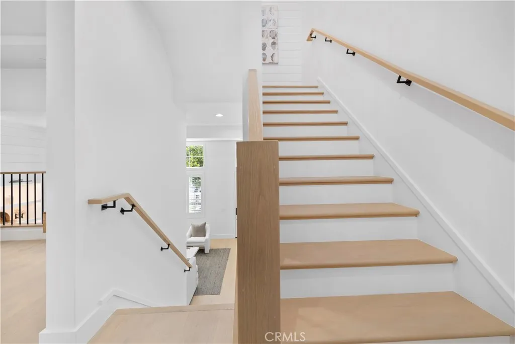 Irvine, California 92606, United States, 4 Bedrooms Bedrooms, ,4 BathroomsBathrooms,Residential,Active,80987