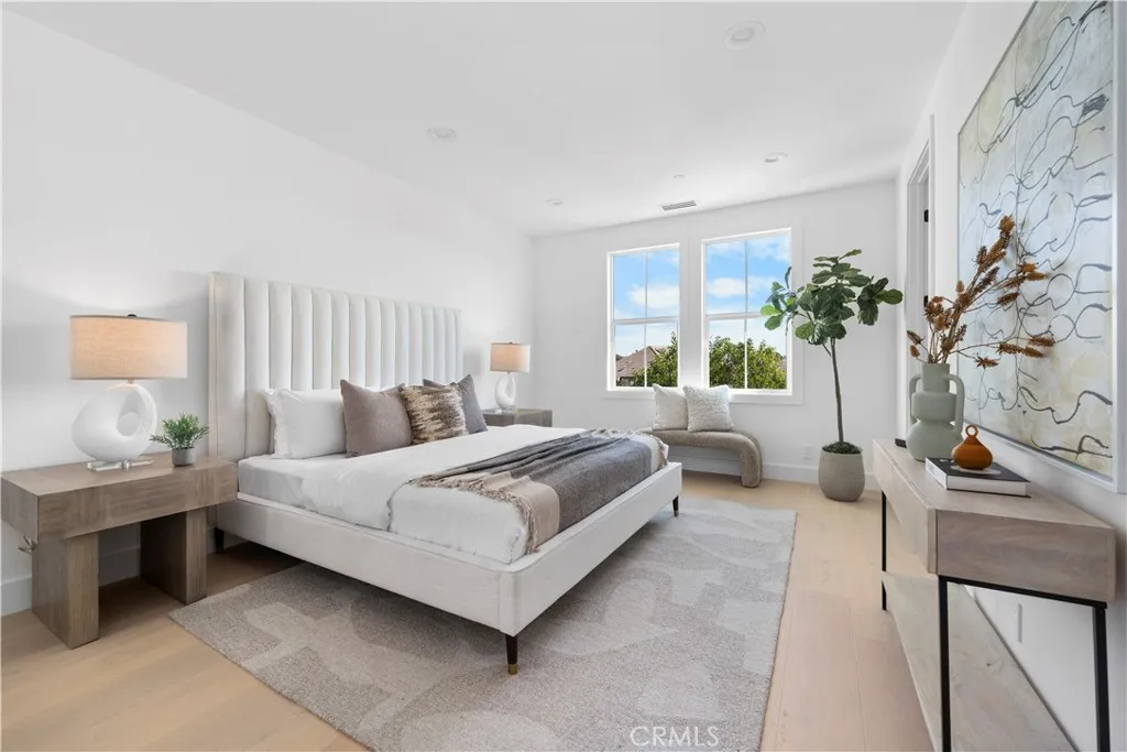 Irvine, California 92606, United States, 4 Bedrooms Bedrooms, ,4 BathroomsBathrooms,Residential,Active,80987