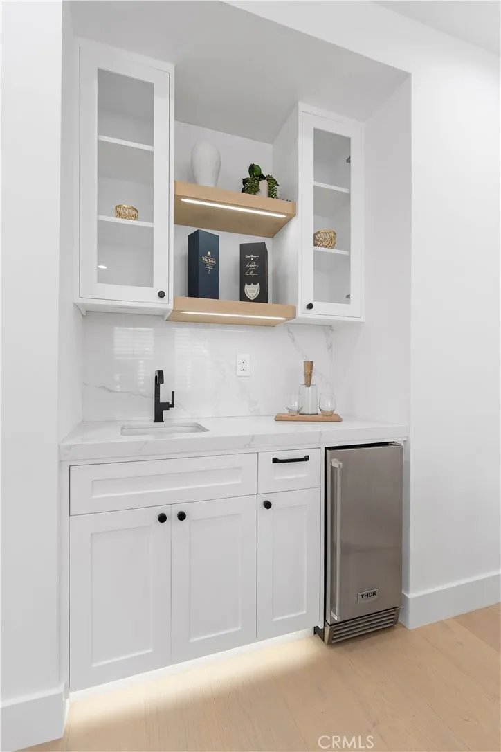 Irvine, California 92606, United States, 4 Bedrooms Bedrooms, ,4 BathroomsBathrooms,Residential,Active,80987