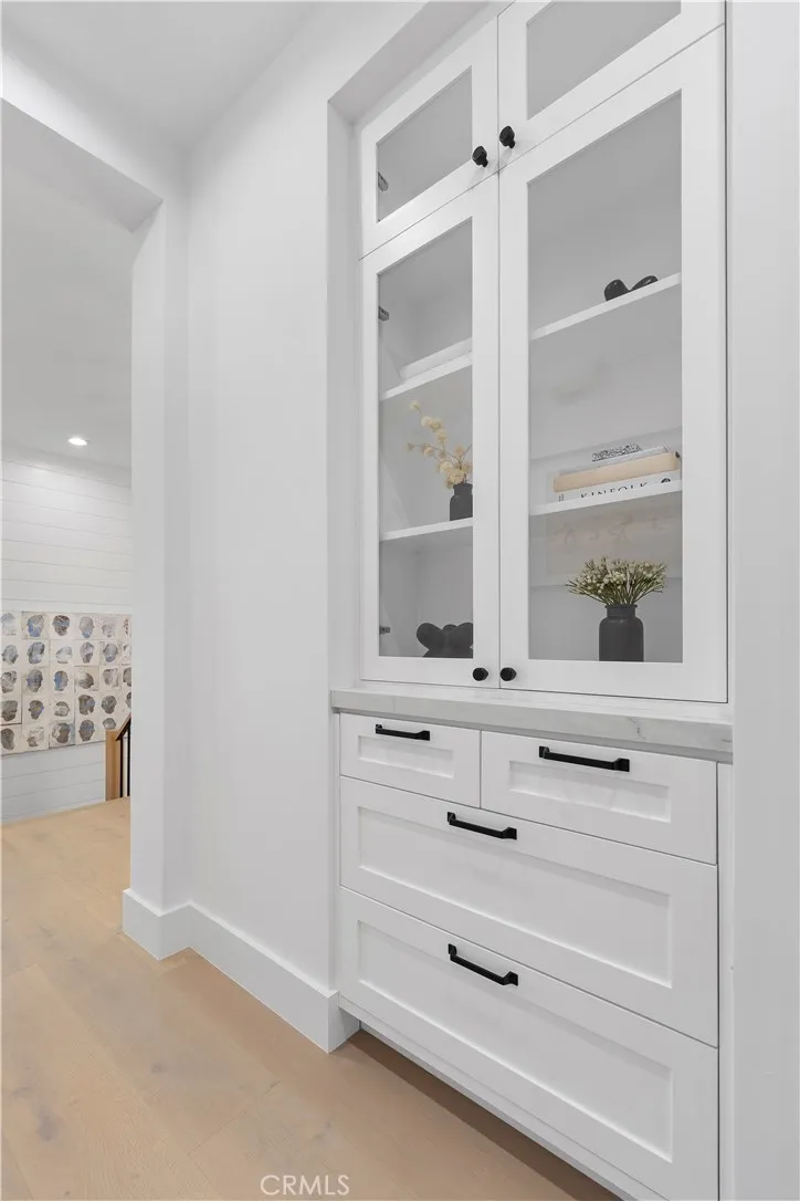 Irvine, California 92606, United States, 4 Bedrooms Bedrooms, ,4 BathroomsBathrooms,Residential,Active,80987