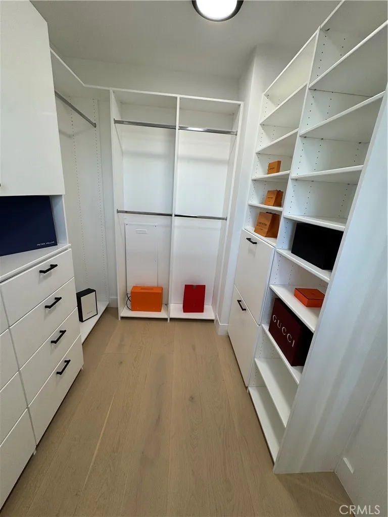 Irvine, California 92606, United States, 4 Bedrooms Bedrooms, ,4 BathroomsBathrooms,Residential,Active,80987