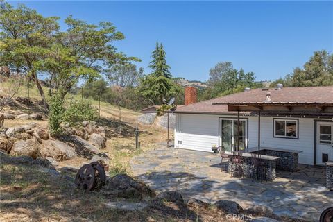 A home in Mariposa