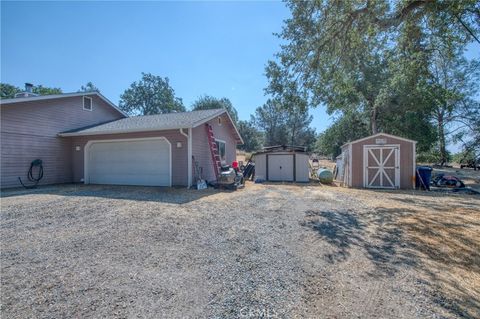 A home in North Fork