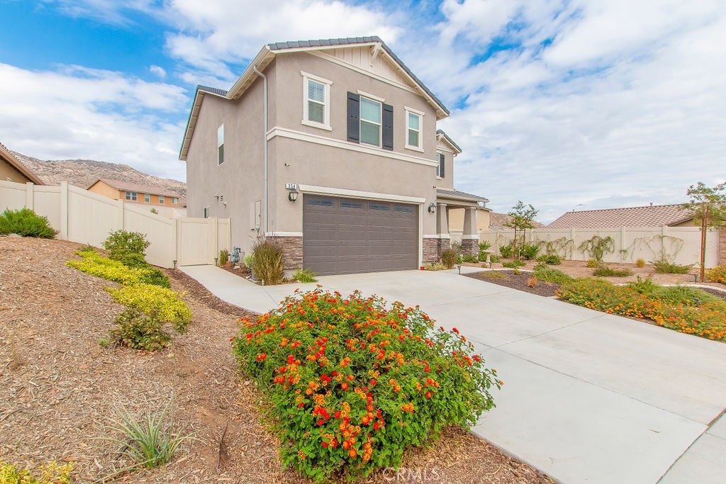 listing image 130728734805480389784
