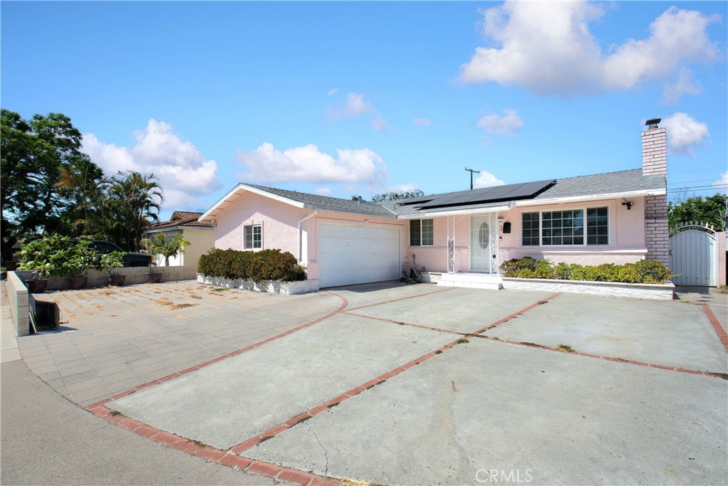 View Santa Ana, CA 92706 house