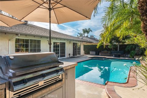 A home in North Tustin