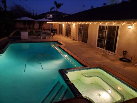 A home in North Tustin