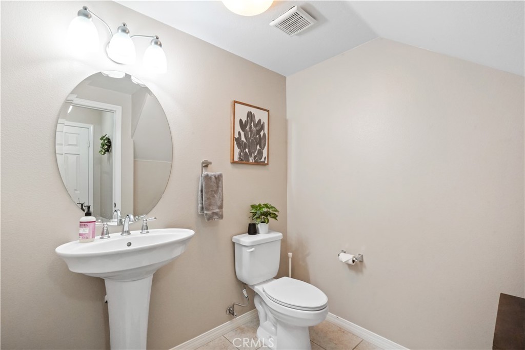 Photo 16 of 40 of 28506 Herrera Street townhome