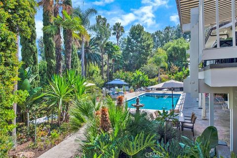 A home in North Tustin