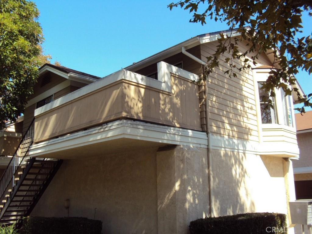 Two Carports go with this popular above the carport penthouse condo. Circle location with only one neighboring property touching this unit. Features include: Central Air, stackable washer and dryer (located behind the hall bath door), ceramic tile flooring in main living areas, plush carpet in bedrooms,
bay window and fan in dining room, designer paint colors, bay window and pantry storage in kitchen, two decks- one at entry and a private deck off the master bedroom. This is a wonderful complex that offers 24 hour gate/patrol staff, gated entrance, 3 pools and spas, loads of sidewalks through mature shade trees and a large greenbelt with gazebo in the center of the complex. One of the parking spots is right below the condo and the other is right near the entrance of Glendale Circle.