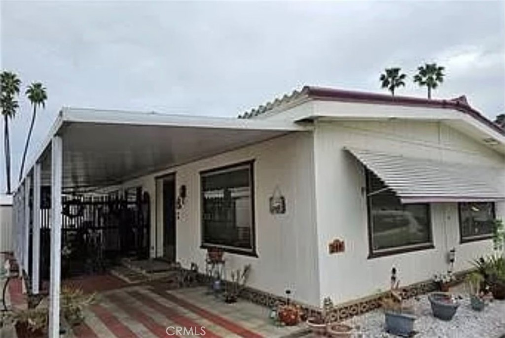 View Hemet, CA 92545 mobile home