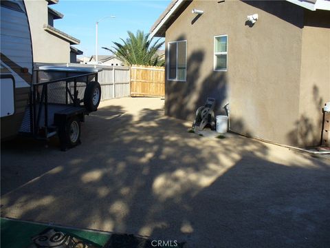 A home in Adelanto