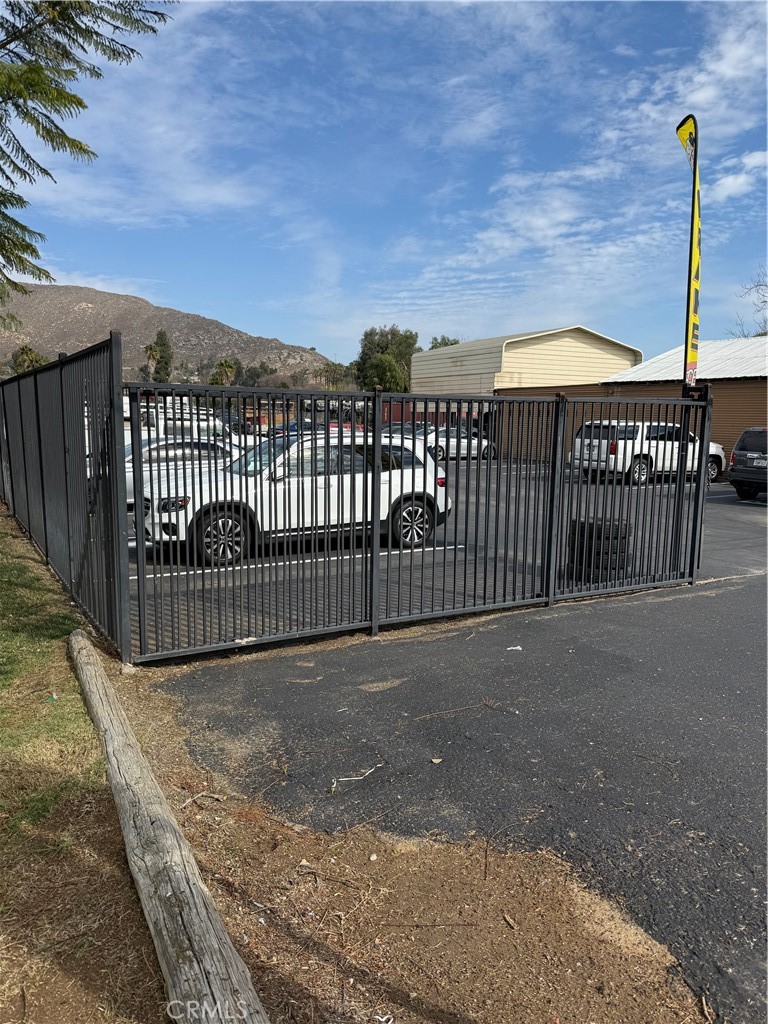 5949 Mission Boulevard