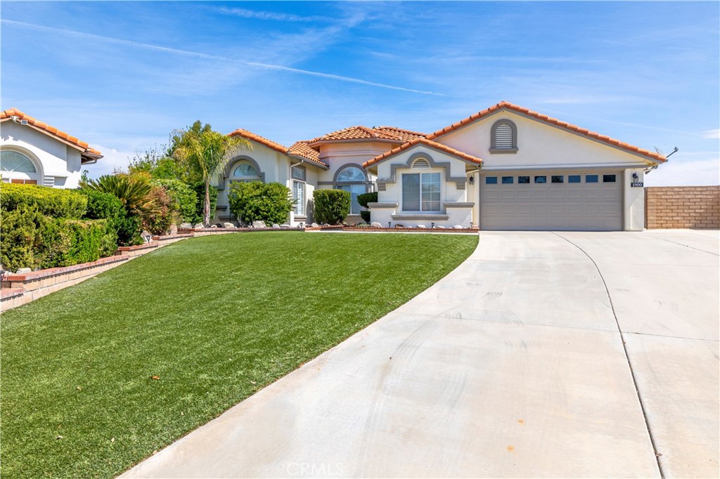 1900 Pecan Tree Street