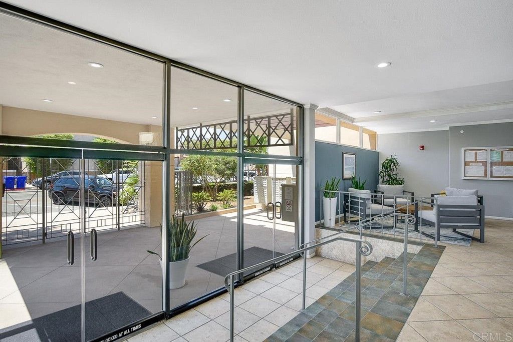 listing image 130724852007041783291