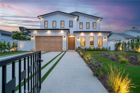 A home in Studio City