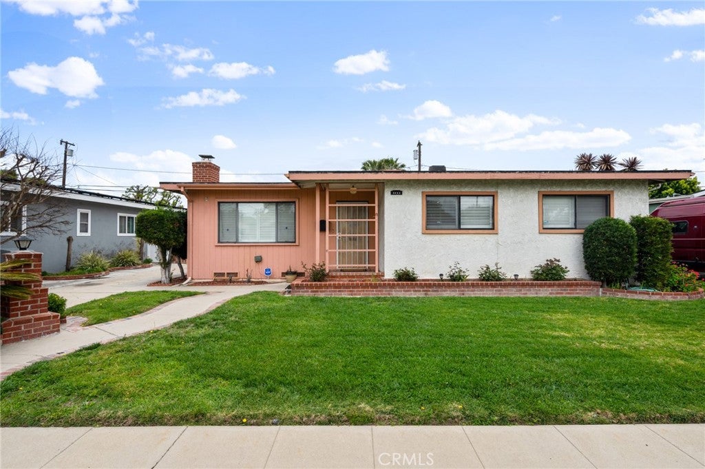 2690 Senasac Avenue