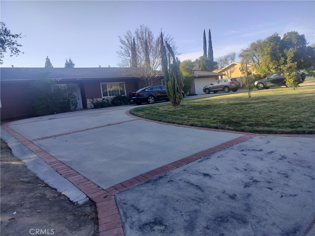 9819 Etiwanda Avenue