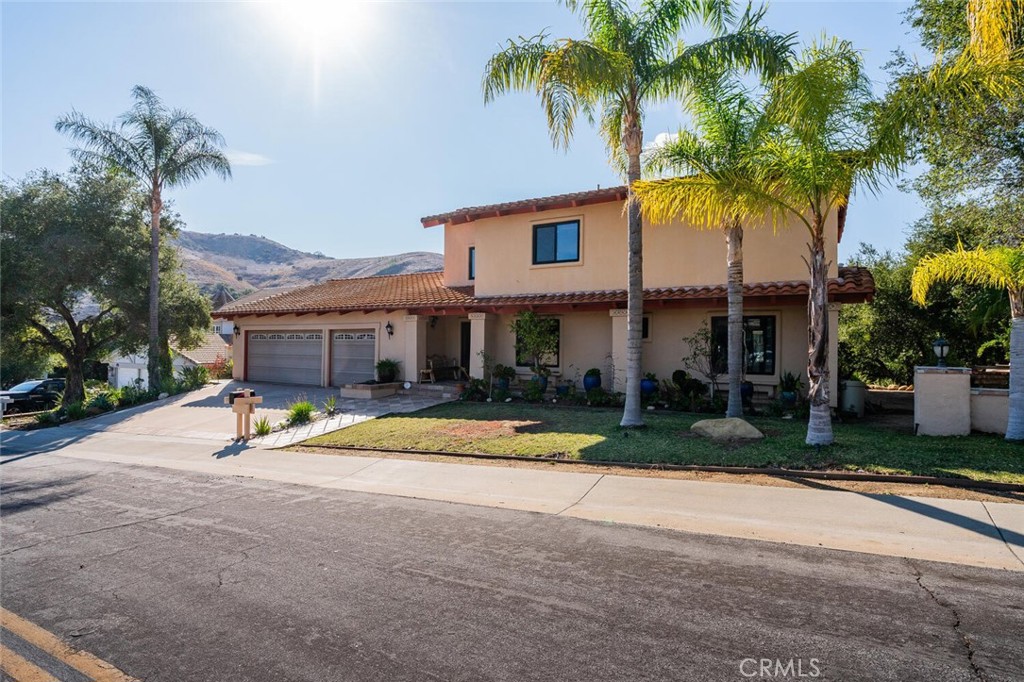 9 Bronco Lane