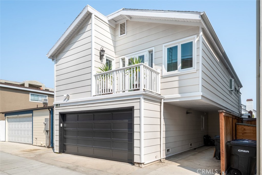 Corona del Mar South of PCH (CDMS) - Residential