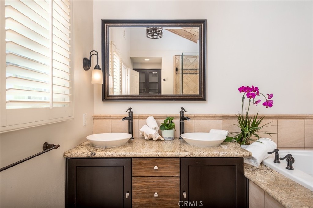 Corona del Mar South of PCH (CDMS) - Residential