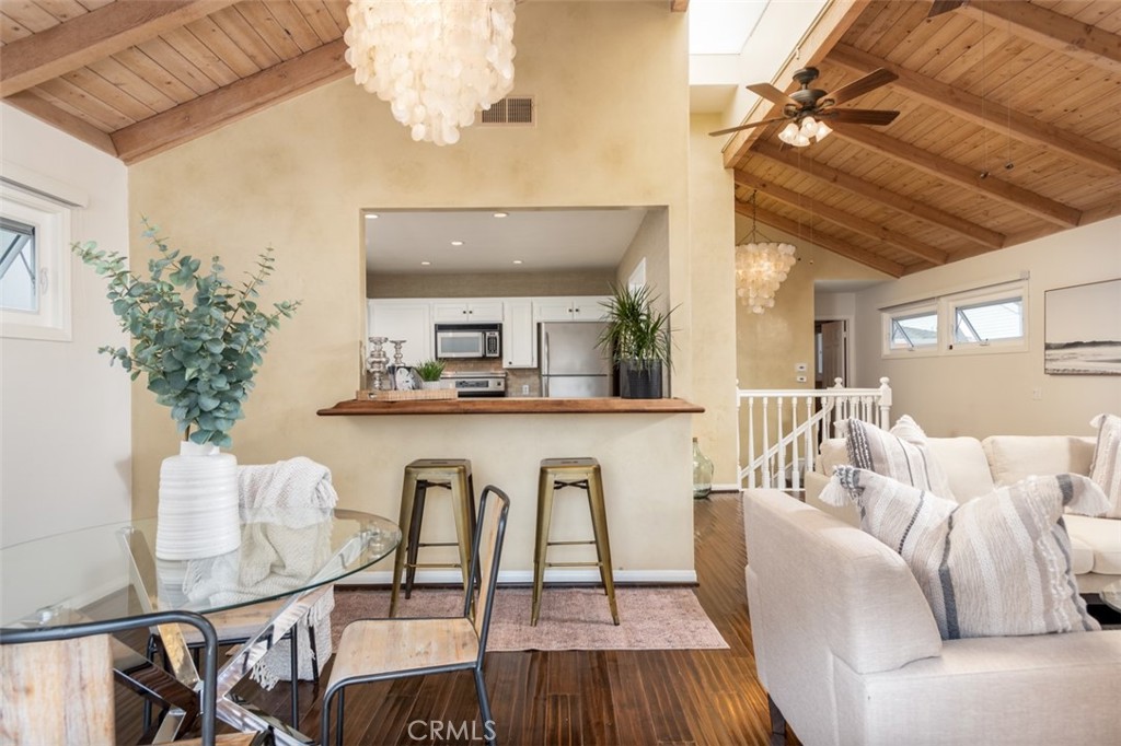 Corona del Mar South of PCH (CDMS) - Residential