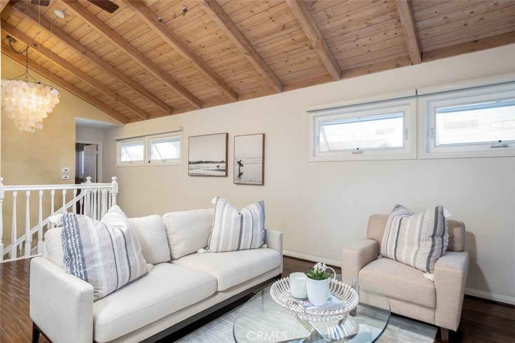 Corona del Mar South of PCH (CDMS) - Residential