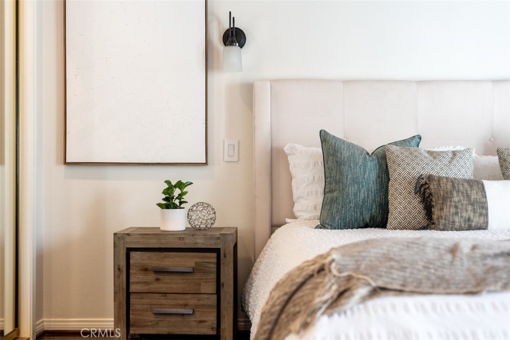 Corona del Mar South of PCH (CDMS) - Residential