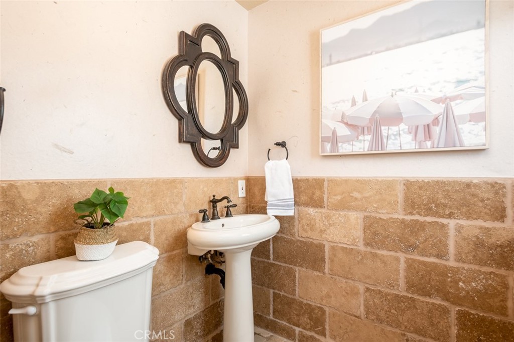 Corona del Mar South of PCH (CDMS) - Residential