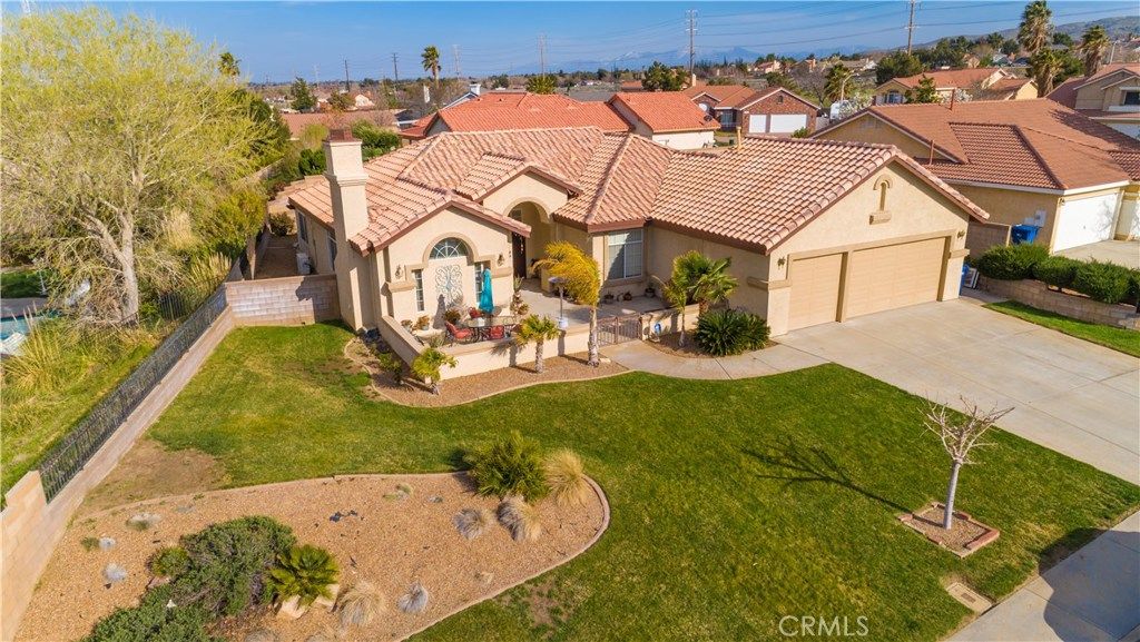 listing image 130725946386895017403
