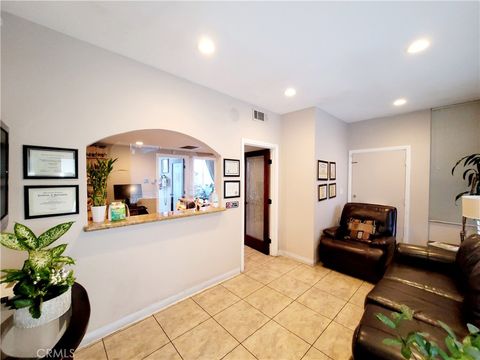 3840 Woodruff Avenue 205 Long Beach CA 90808