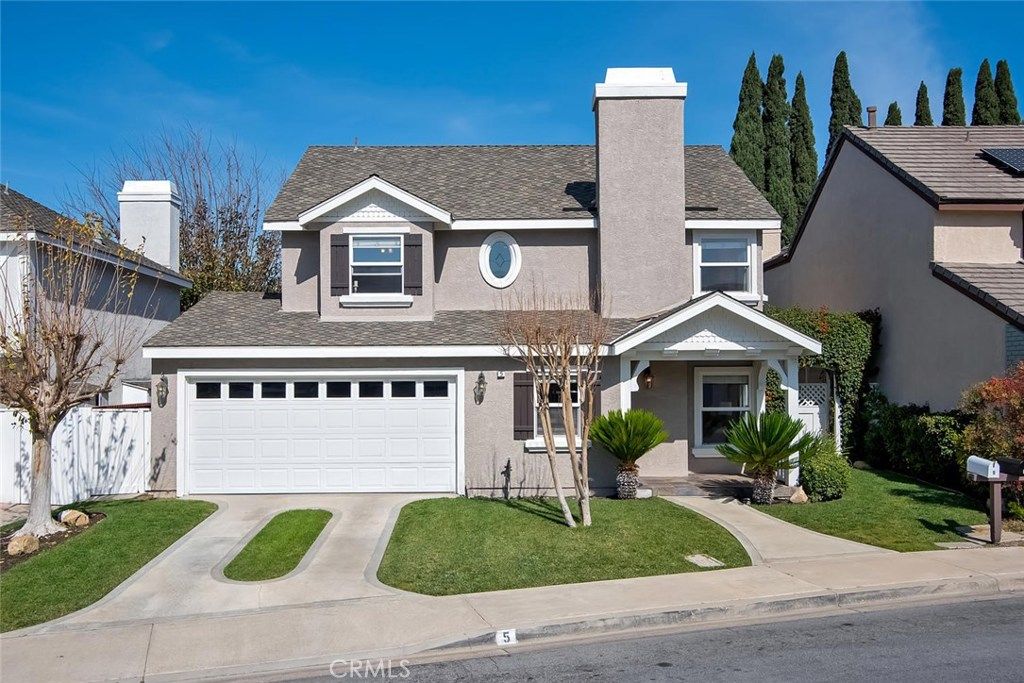 listing image 130724592347861113087
