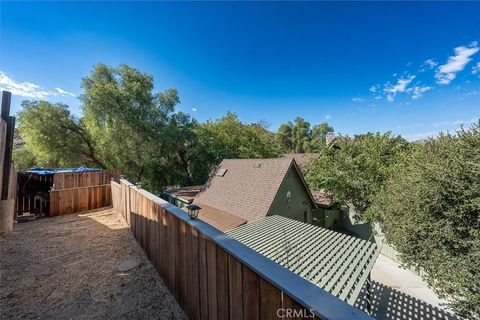 A home in Castaic