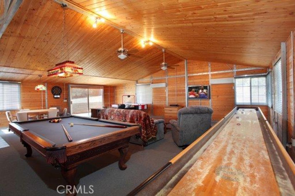 listing image 130728462170410220203