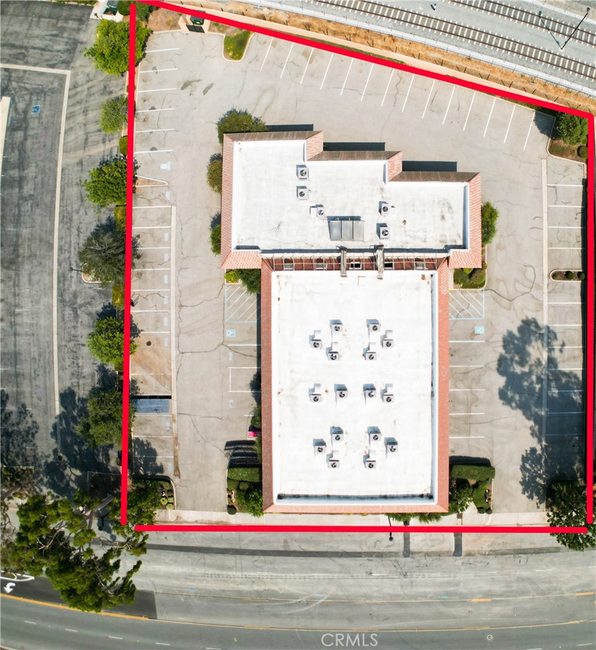 425 W Bonita Avenue