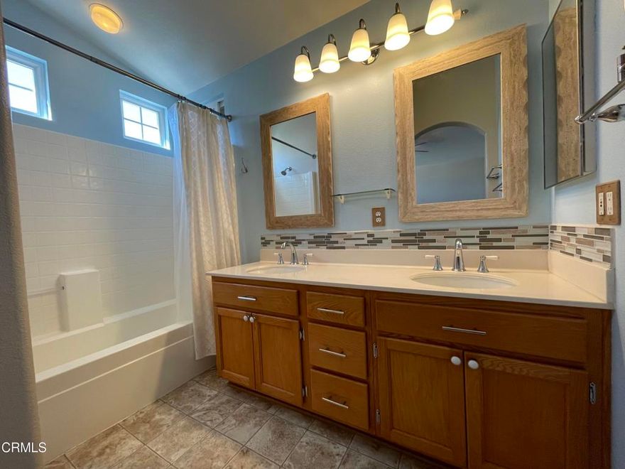 Experience PRIME California Coast living in this charming 3Bed + 2.5Bath home, in the heart of Oxnard !! Enjoy the quick access to the 101 freeway and local beaches.- Gated Community- Community Park- Garage & Driveway Parking- Close to shopping centers & Winerys- Pet FriendlyDon't miss your chance to call this place your home! Call to schedule your showing today