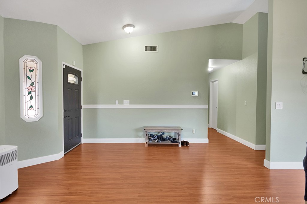 1116 W Tamarisk Avenue