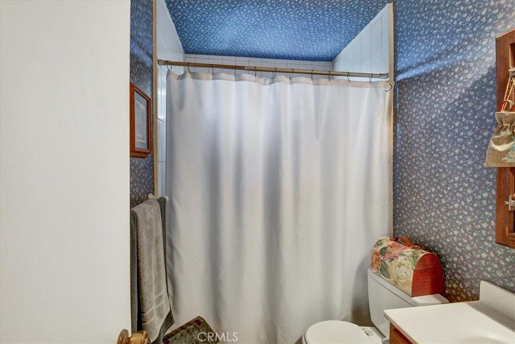 listing image 130722972148763518749