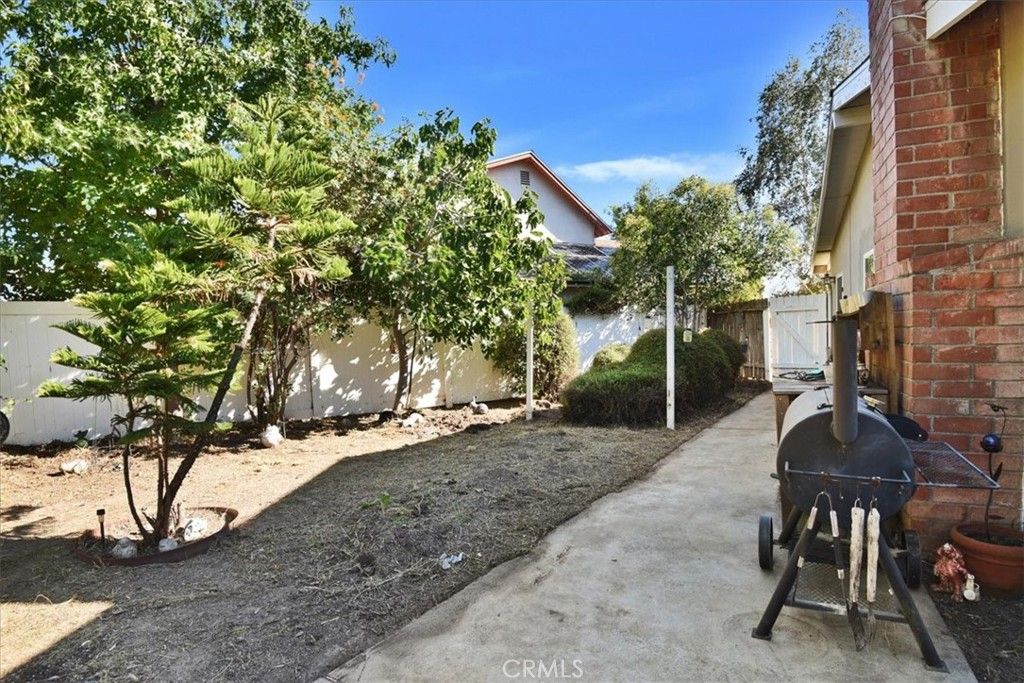 listing image 130726914313795567376