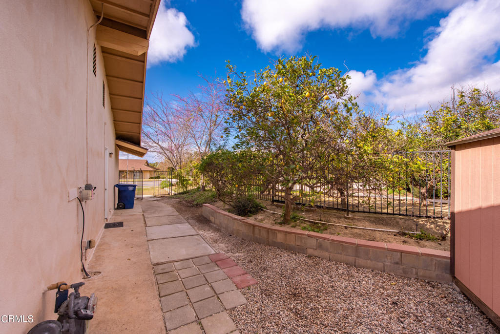 Las Posas Estates 3 - 0433 - Residential