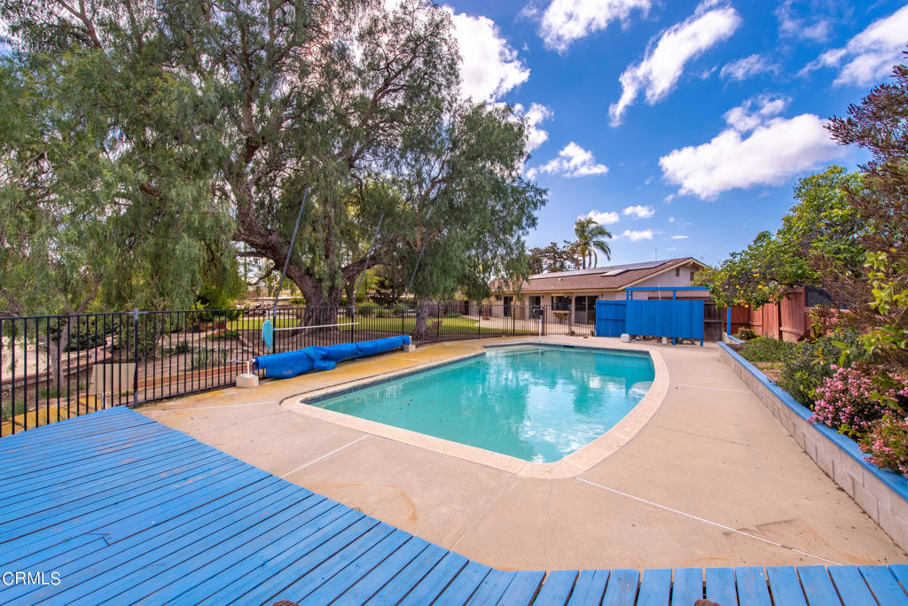 Las Posas Estates 3 - 0433 - Residential