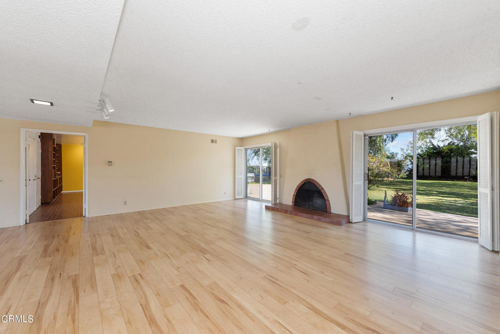 Las Posas Estates 3 - 0433 - Residential