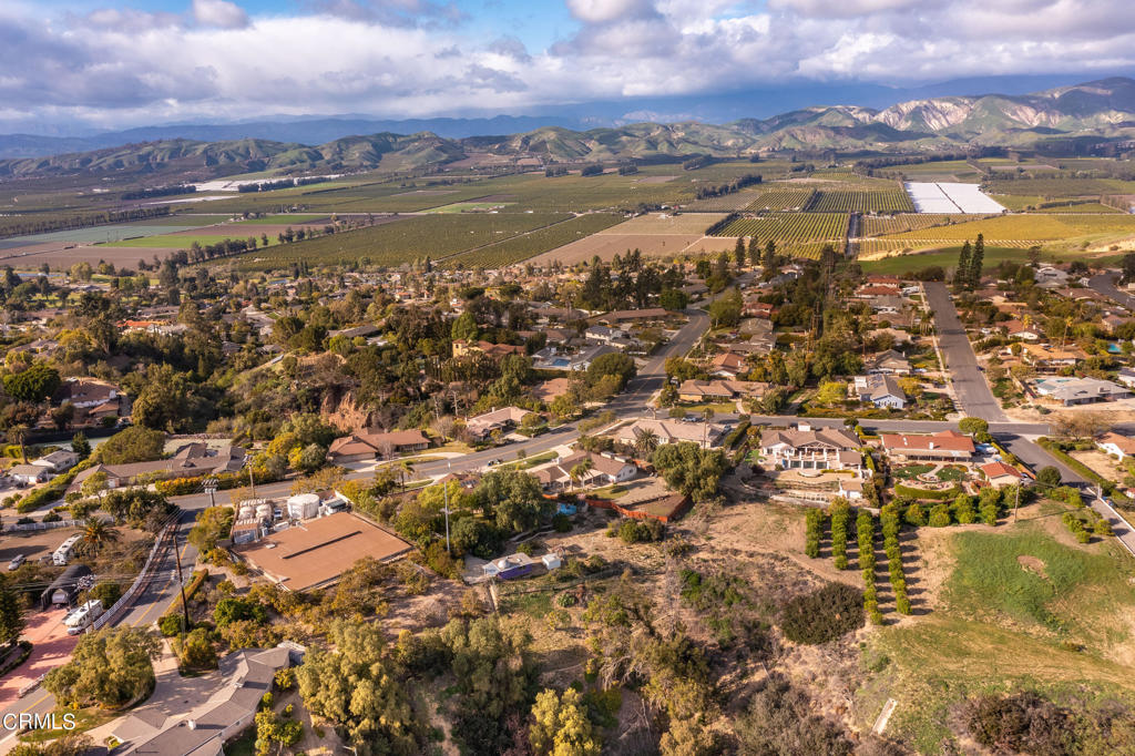 Las Posas Estates 3 - 0433 - Residential