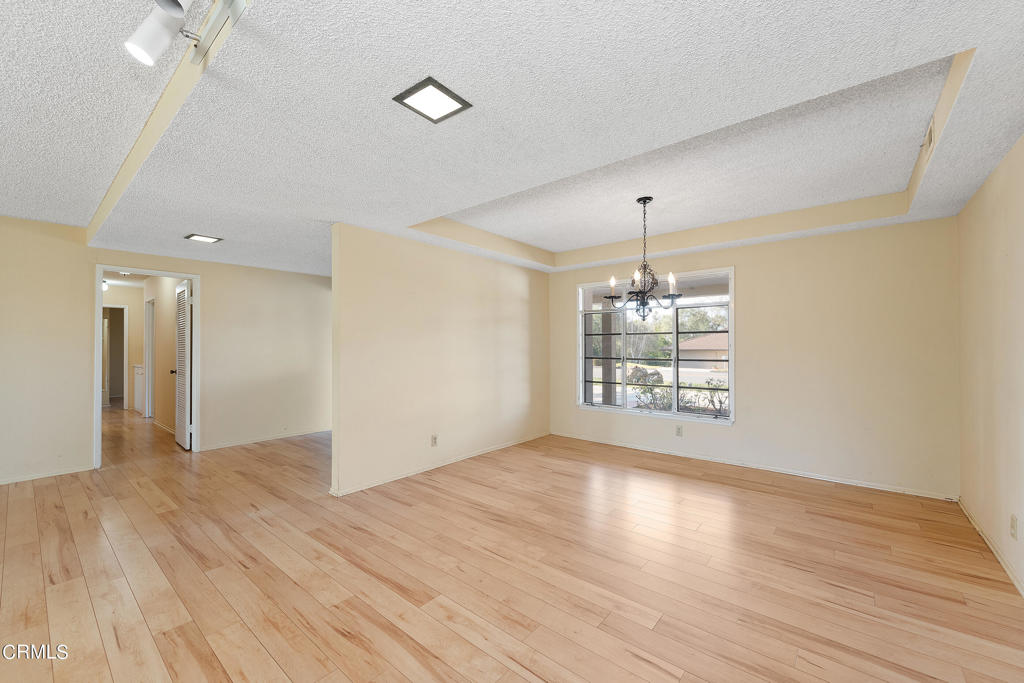 Las Posas Estates 3 - 0433 - Residential